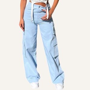NWT Thats So Fetch Venus Cargo Pants in Blue Size US 4